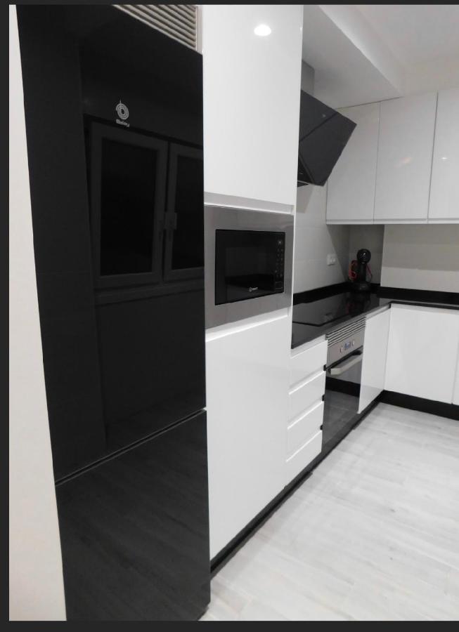 Lar De San Xulian Apartment ปอนเตเบดรา ภายนอก รูปภาพ