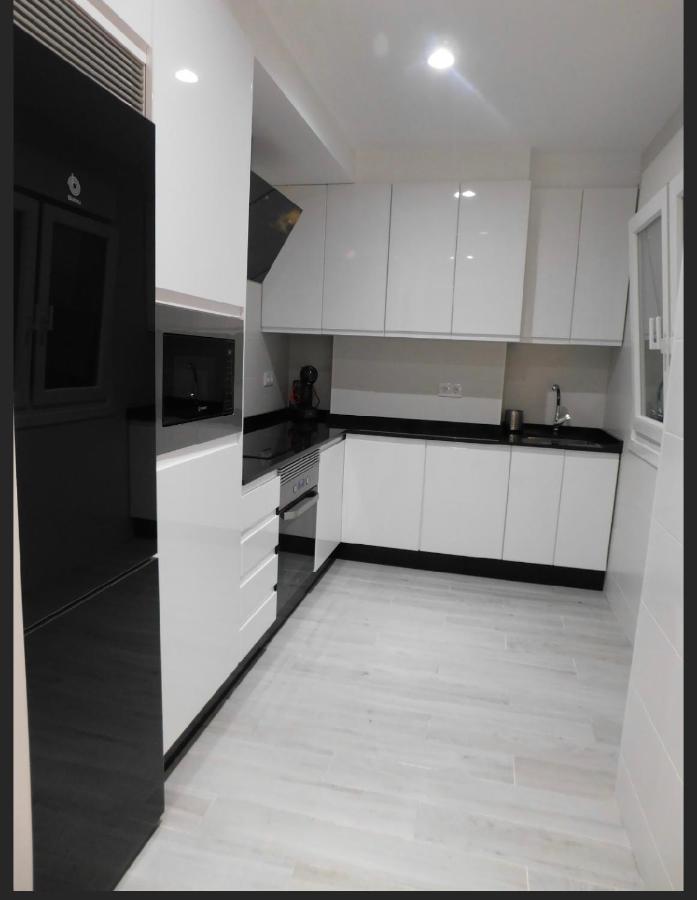 Lar De San Xulian Apartment ปอนเตเบดรา ภายนอก รูปภาพ