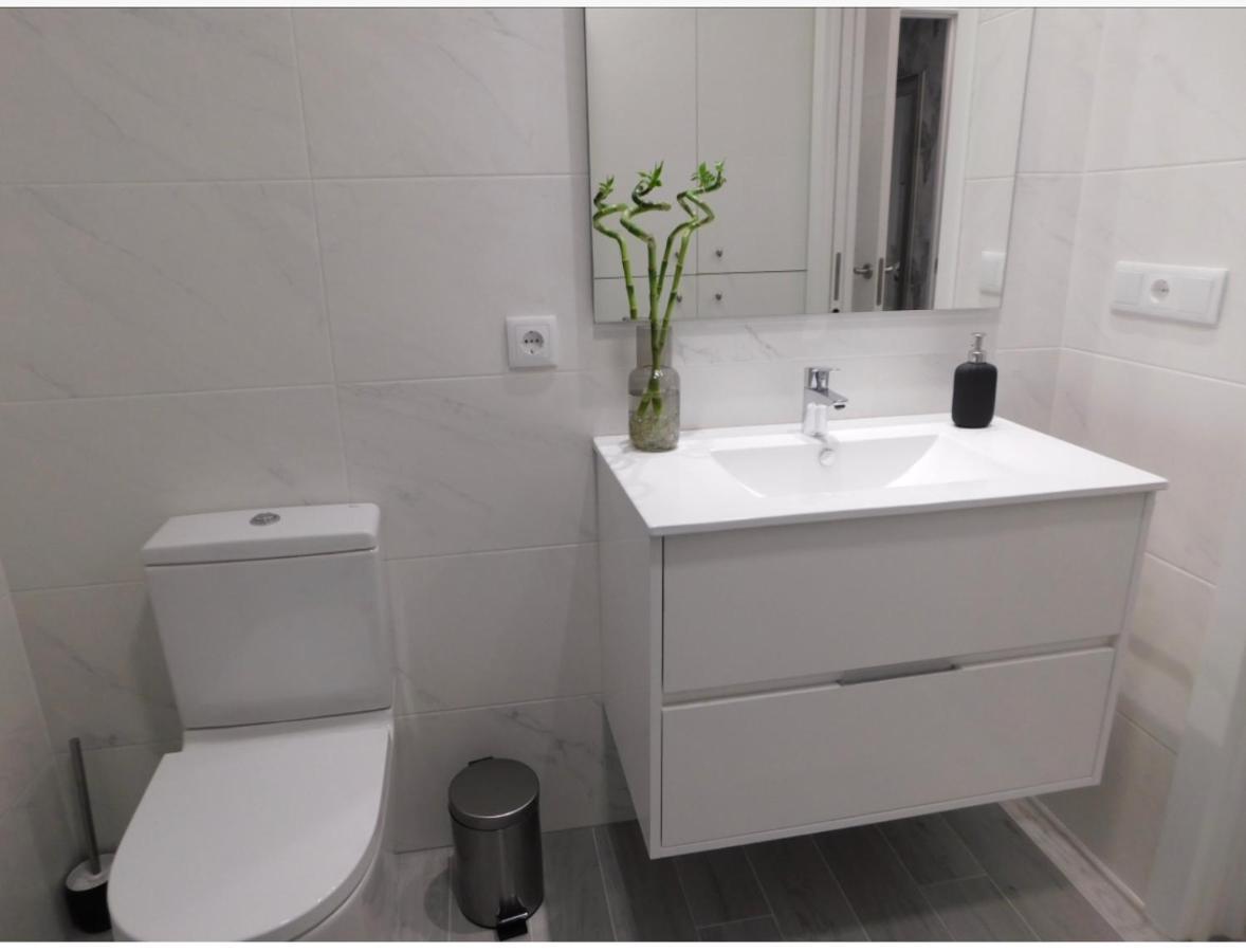 Lar De San Xulian Apartment ปอนเตเบดรา ภายนอก รูปภาพ